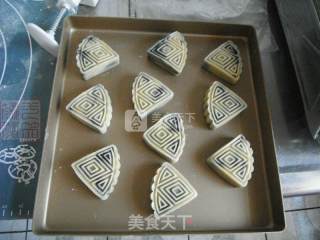 黑芝麻月饼的做法步骤：13