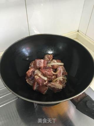 蜜汁排骨的做法步骤：3
