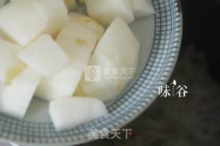 冰糖雪梨银耳羹的做法步骤：4