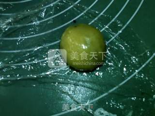 广式玉米黑芝麻月饼的做法步骤：17