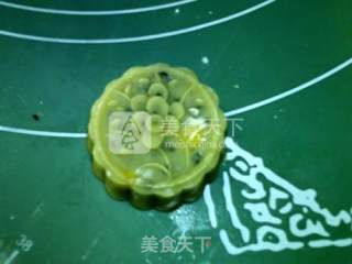 广式玉米黑芝麻月饼的做法步骤：20