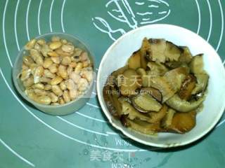 菌菇熟豆豆浆的做法步骤：1