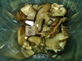 菌菇熟豆豆浆的做法步骤：2