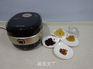 桃胶银耳羹——#铁釜烧饭就是香#的做法步骤：1