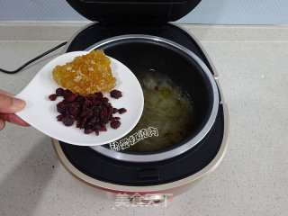 桃胶银耳羹——#铁釜烧饭就是香#的做法步骤：9