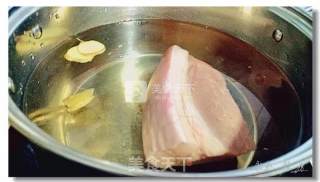 回锅肉的做法步骤：2