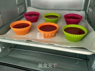 红丝绒杯子蛋糕的做法步骤：7