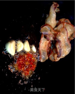 四川腊肉炒土豆片！古镇人家的做法步骤：7