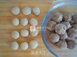 广式金丝肉松月饼的做法步骤：10