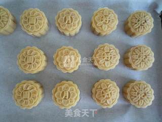 广式金丝肉松月饼的做法步骤：16