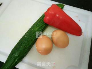 黄瓜炒鸡蛋的做法步骤：1