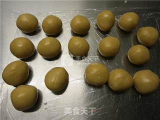 椰蓉蔓越莓馅月饼的做法步骤：13