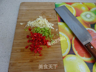 红薯叶窝头——#铁釜烧饭就是香#的做法步骤：3