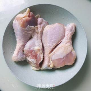 【四叶小馆】馋嘴鸡腿的做法步骤：1