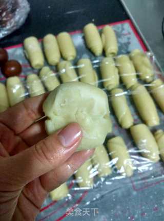 蛋黄酥的做法步骤：17