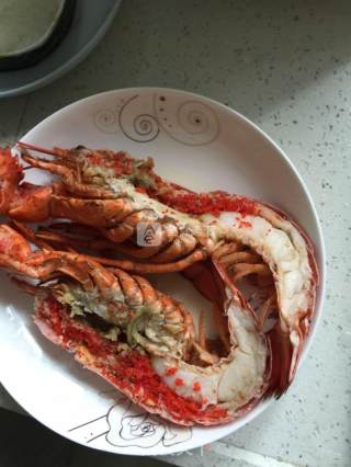 蒜蓉波士顿龙虾的做法步骤：2