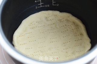 电饭煲披萨的做法步骤：3