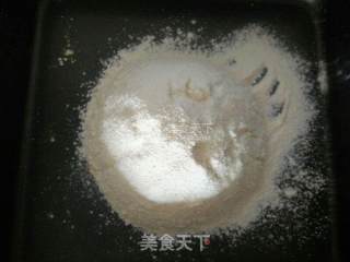 浓情蜜意的巧克力椰蓉蔓越莓月饼的做法步骤：2