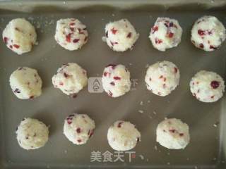 浓情蜜意的巧克力椰蓉蔓越莓月饼的做法步骤：10