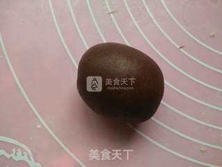 浓情蜜意的巧克力椰蓉蔓越莓月饼的做法步骤：13