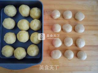 广式绿豆沙蛋黄月饼的做法步骤：8