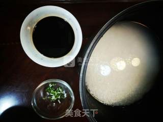 煲仔饭(电饭锅版)的做法步骤：2