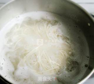 葱花鸡蛋面的做法步骤：6