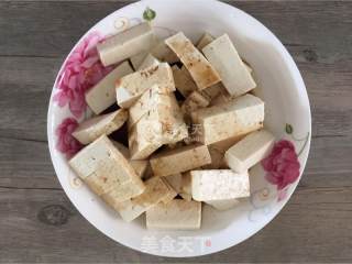 老豆腐烧青菜的做法步骤：1
