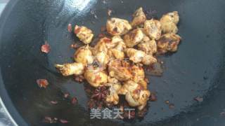 土豆炖鸡的做法步骤：7