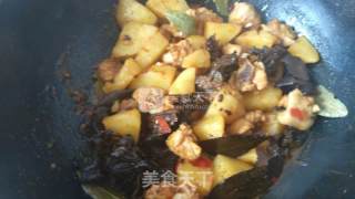 土豆炖鸡的做法步骤：10