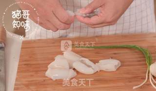 白灼墨鱼仔（小海兔）的做法步骤：2