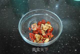 红枣莲子糖水的做法步骤：5
