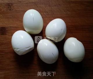 虎皮蛋肉片炒花菜的做法步骤：3