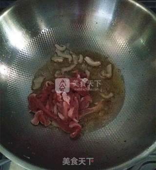 虎皮蛋肉片炒花菜的做法步骤：8
