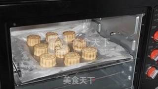 红果豆沙月饼的做法步骤：6