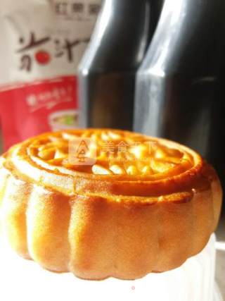 红果豆沙月饼的做法步骤：8