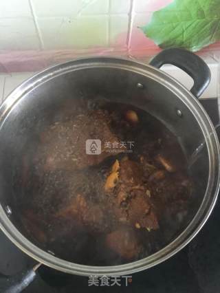 卤牛肉的做法步骤：3