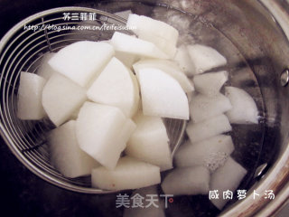 【咸肉萝卜汤】朴实无华的家常懒人汤的做法步骤：4