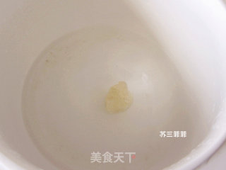 软糯糖水鸡头米的做法步骤：3