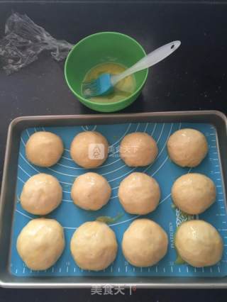 蛋白肉松小面包的做法步骤：12