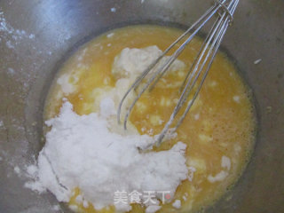 奶黄肉松蛋黄酥的做法步骤：1
