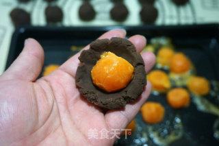 豆沙蛋黄酥皮月饼的做法步骤：11