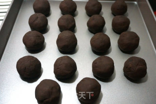 豆沙蛋黄酥皮月饼的做法步骤：13