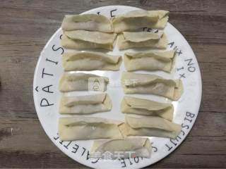 锅贴饺子的做法步骤：5