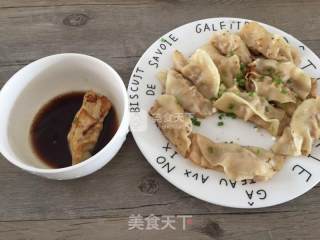 锅贴饺子的做法步骤：10