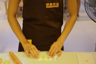 不一样的黄金月饼酥的做法步骤：12