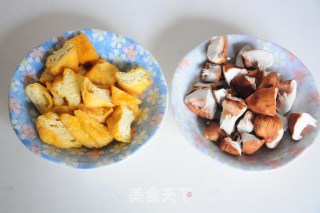干锅三黄鸡的做法步骤：3