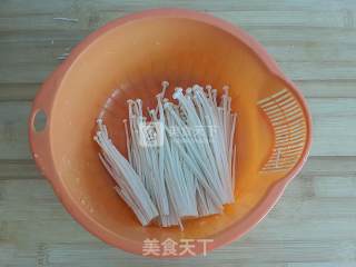 白灼金针菇的做法步骤：2