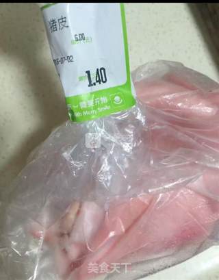 豆浆机版猪皮冻的做法步骤：1