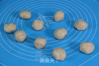 广式月饼的做法步骤：8